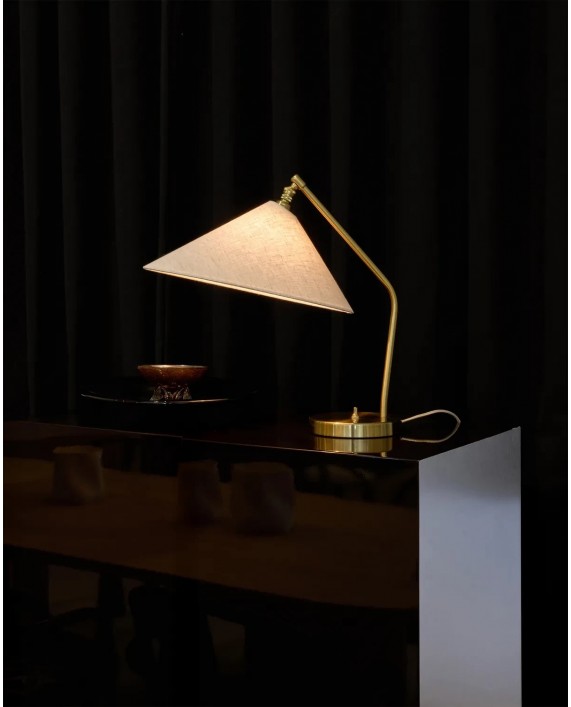 Gubi Gräshoppa Fabric Table Lamp